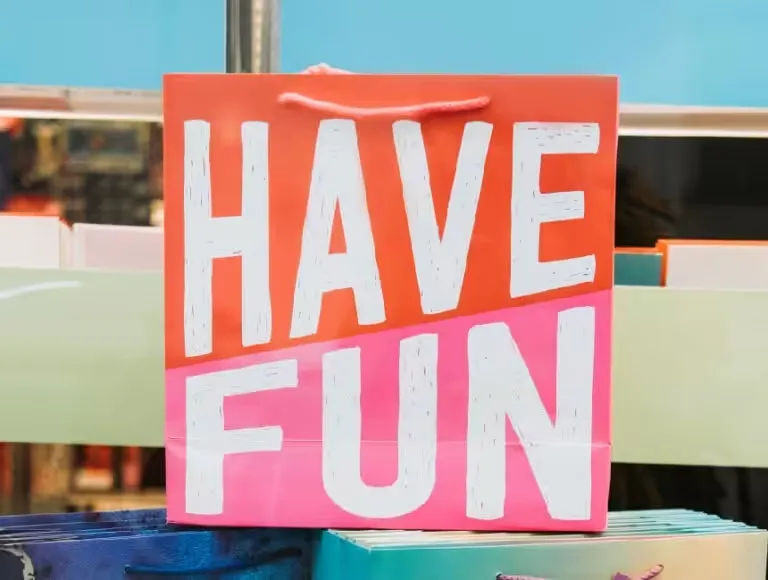 Custom-Paper-Bags-Wholesale-to-Build-Your-Brand-Name-768×580